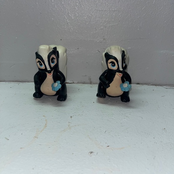 Vintage Disney Bambi Flower the Skunk McDonalds 1988 - Picture 2 of 4